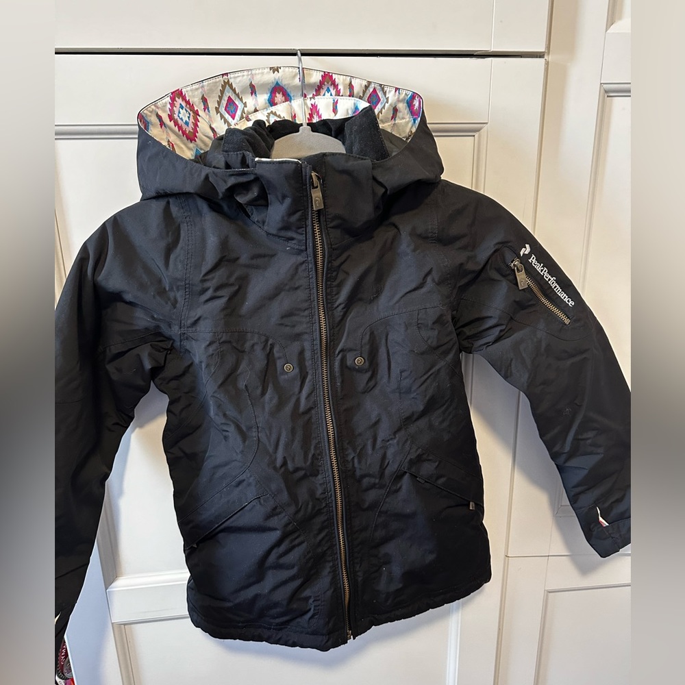 Kid ski jacket Peak Performance (Denmark) - Size 8T. Great condition
